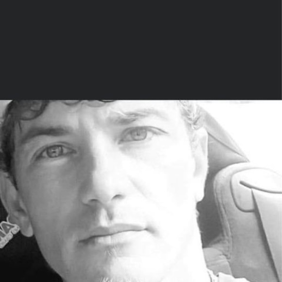 Meet your Posher, Justin - Picture 1 of 1